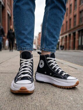Converse Run Star Hike High Top NWT